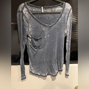 Z Supply long sleeve dark blue shirt